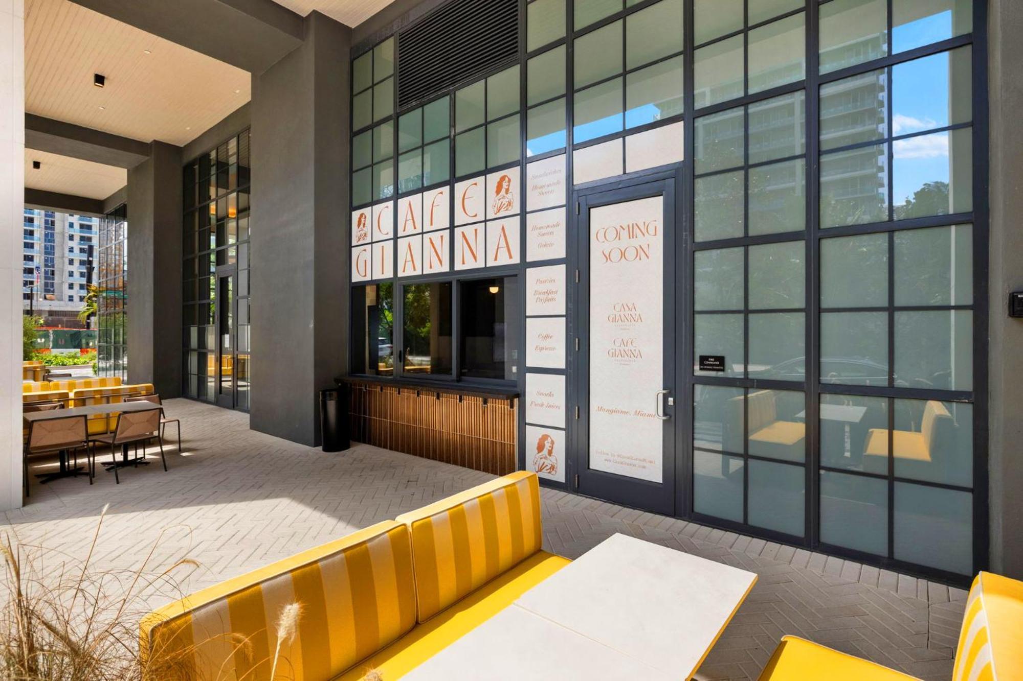 Appartamento On The 49th Floor! On Highest & Free Parking