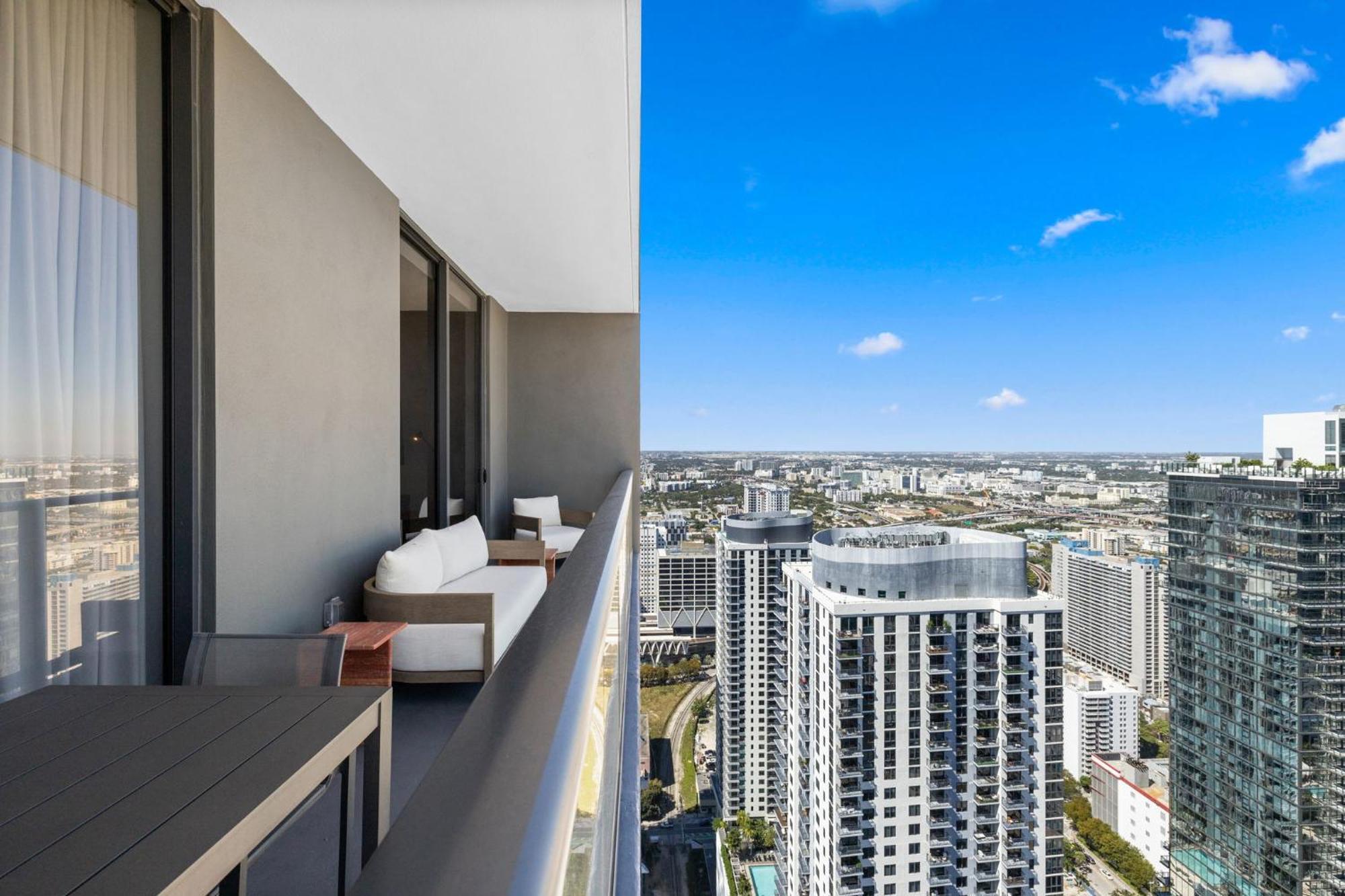 Appartamento On The 49th Floor! On Highest & Free Parking Miami